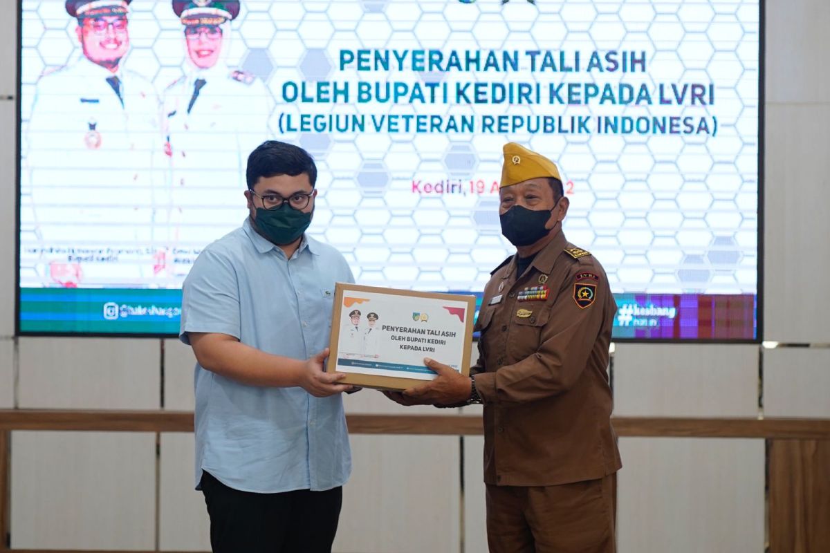 Pemkab Kediri beri tali asih kepada veteran jelang Lebaran