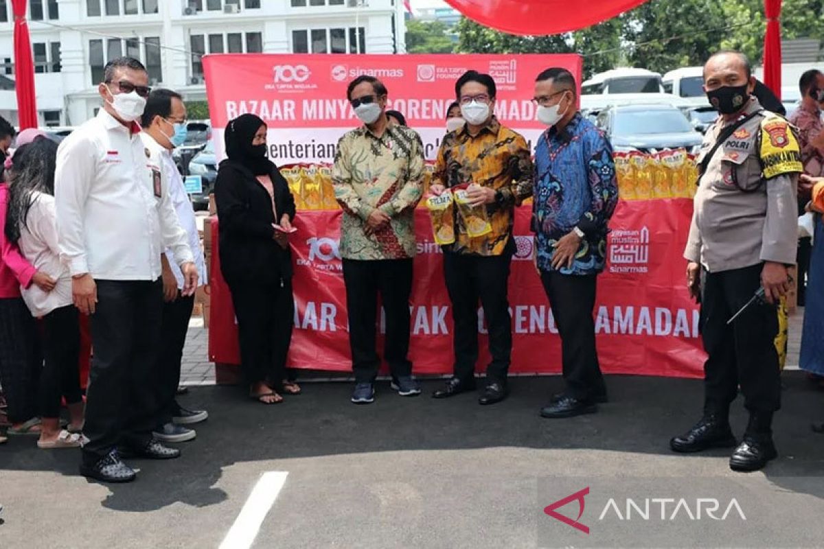 Sinar Mas kembali gelar bazar minyak goreng kemasan untuk masyarakat