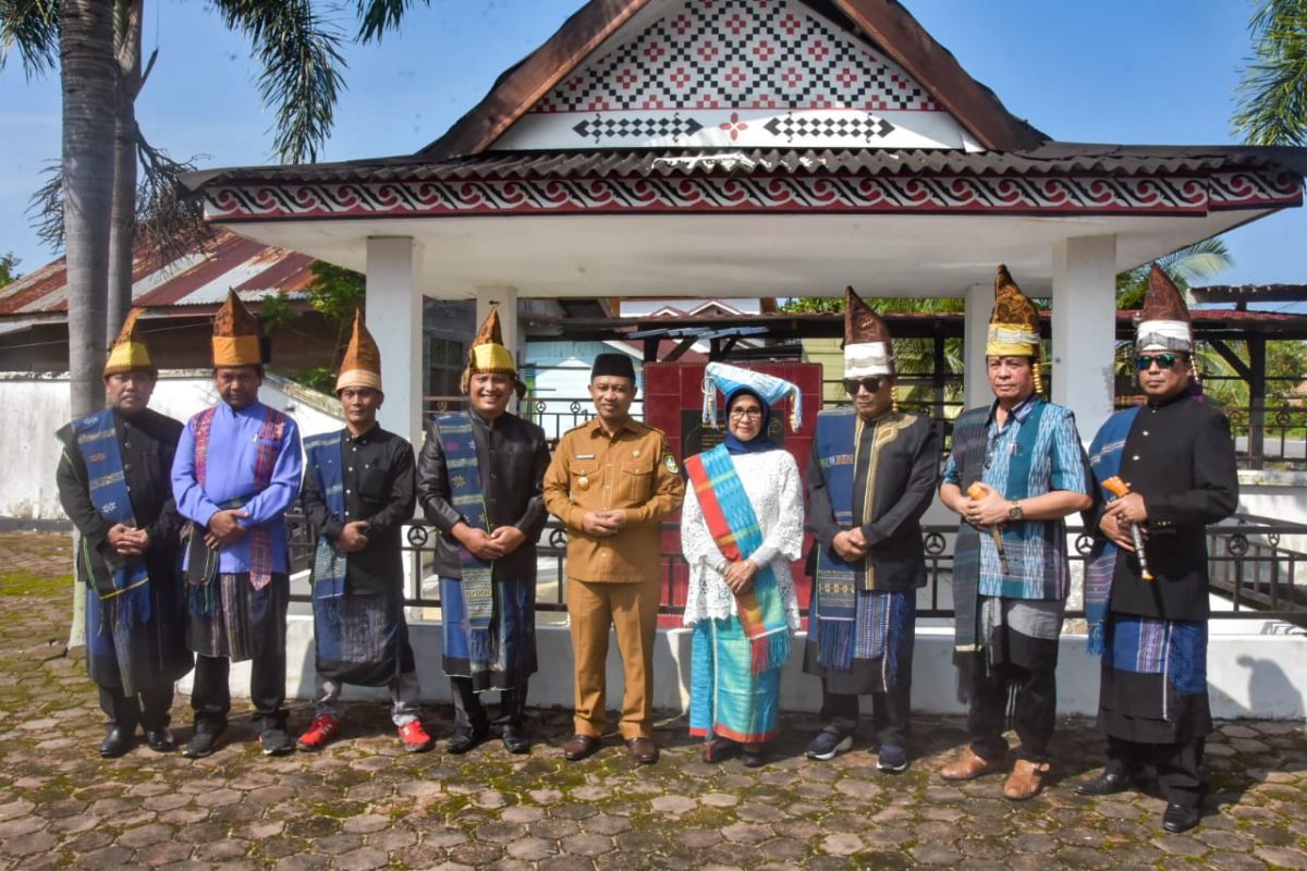 Pemko Pematang Siantar ziarah ke makam Raja Sang Nauauh Damanik di Bengkalis