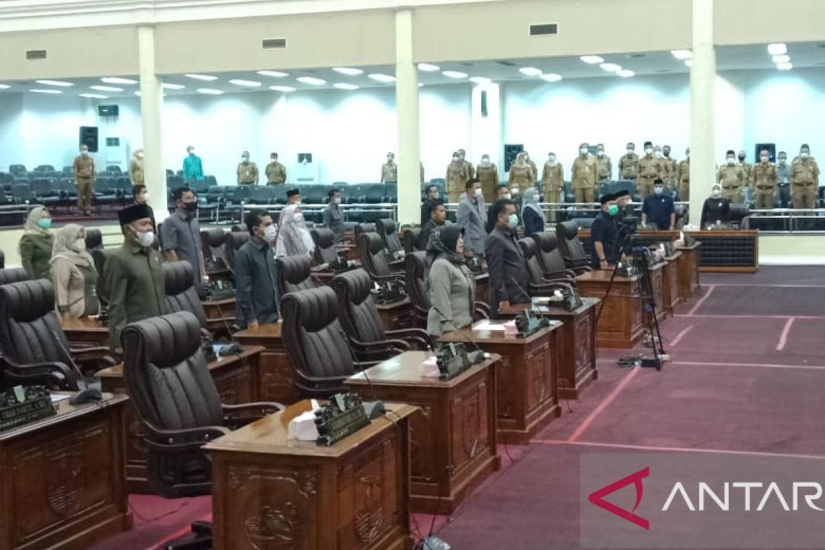 Dewan Kota Jambi sampaikan rekomendasi atas LKPJ Wali Kota Jambi 2021