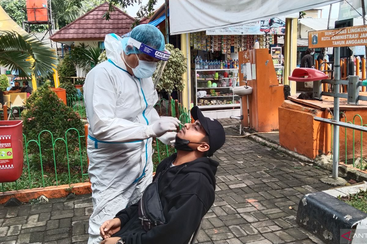 COVID-19 booster vaccination points to be opened at Jakarta terminals