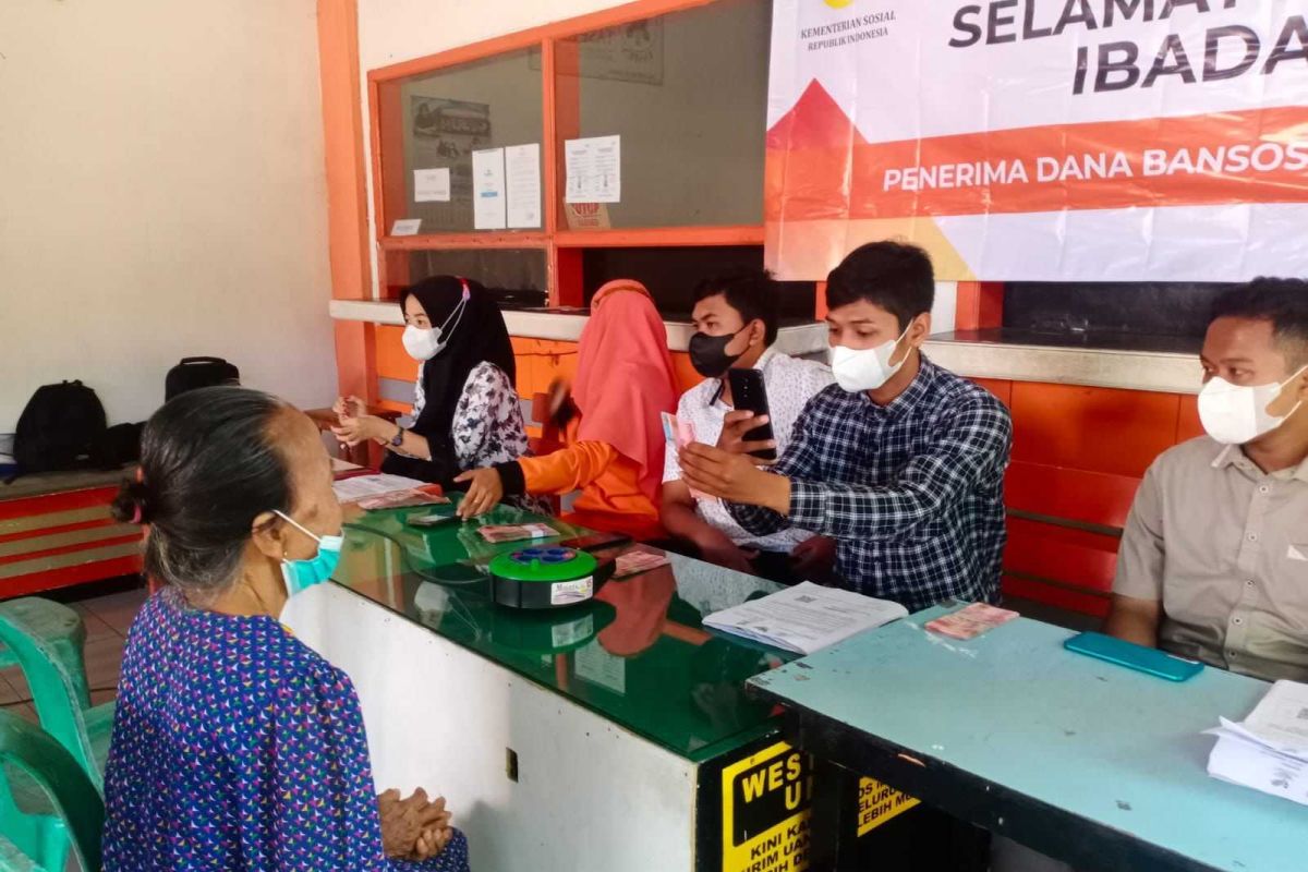 Sebanyak 7.750 KPM Kota Mojokerto terima BLT minyak goreng