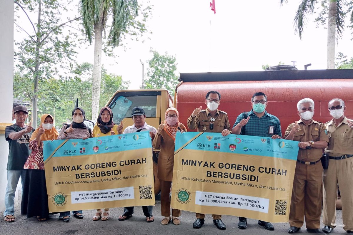 Pemkab Belitung salurkan tujuh ton minyak goreng curah subsidi