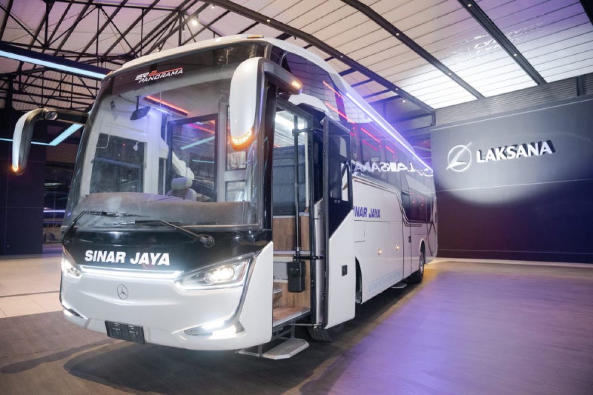 Rayakan hari jadi ke-45, Laksana hadirkan varian bus terbaru