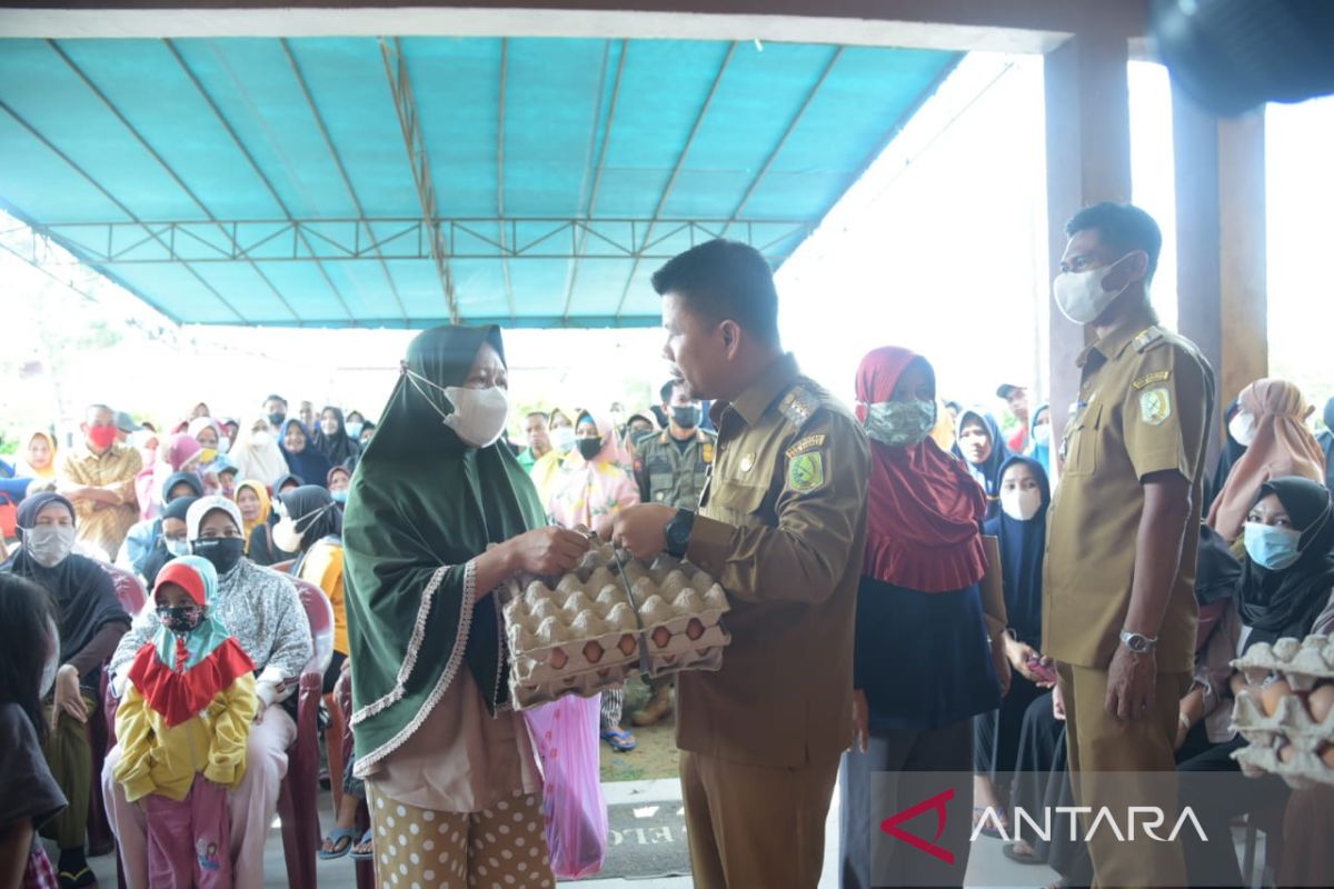 Pemkab Sambas sediakan 4 ton telur dalam bazar pangan murah