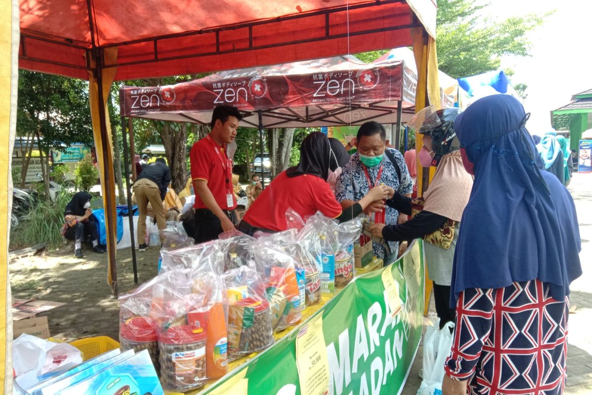 Kolaborasi pasar murah untuk masyarakat di Pontianak sambut Idul Fitri
