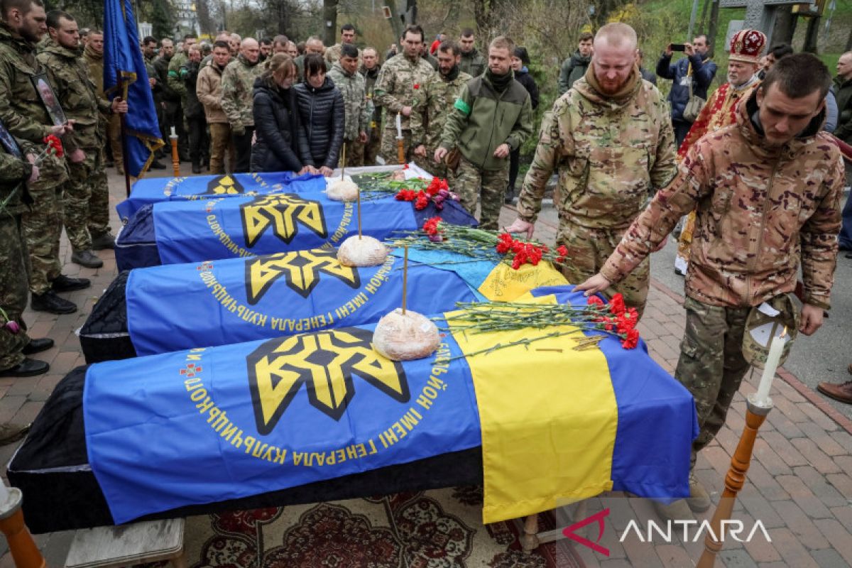 Kabar Ukraina: Dari situasi Mariupol hingga perintah mengepung pabrik