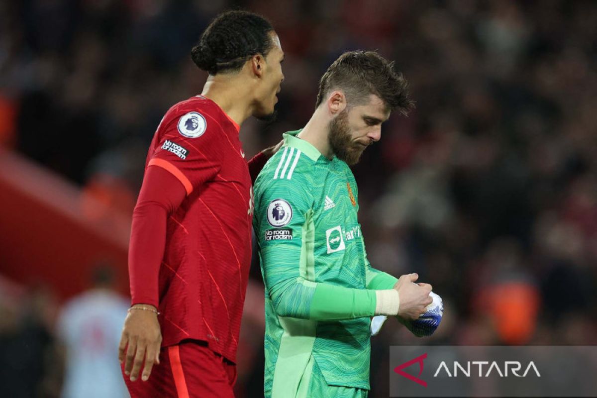 MU dibantai Liverpool 0-4, Bruno Fernandes sampaikan permintaan maaf