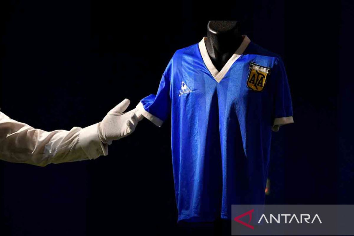 Selama Piala Dunia 2022, Jersey "Tangan Tuhan" Maradona akan dipamerkan