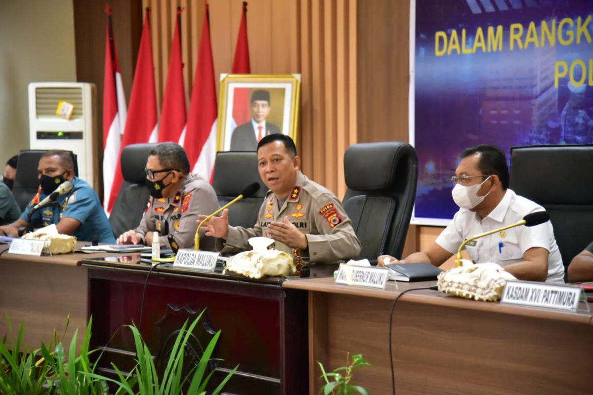 Kapolda Maluku tekankan pengamanan prokes saat Operasi Ketupat