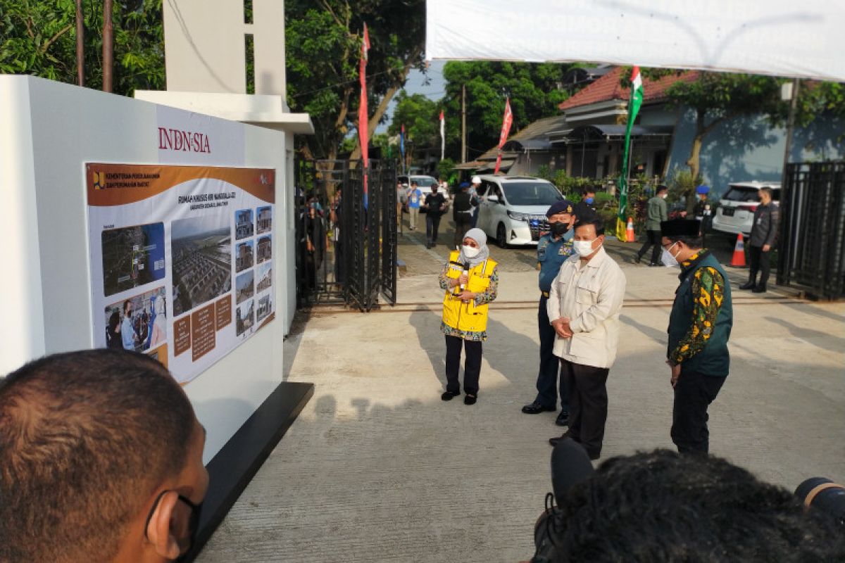 Menhan Prabowo serahkan 53 rumah kepada ahli waris KRI Nanggala 402
