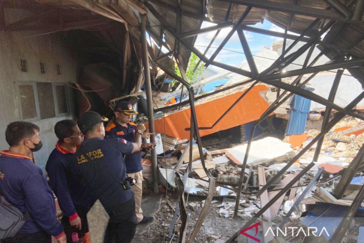 Polisi buka penyelidikan ambruknya Alfamart di Gambut