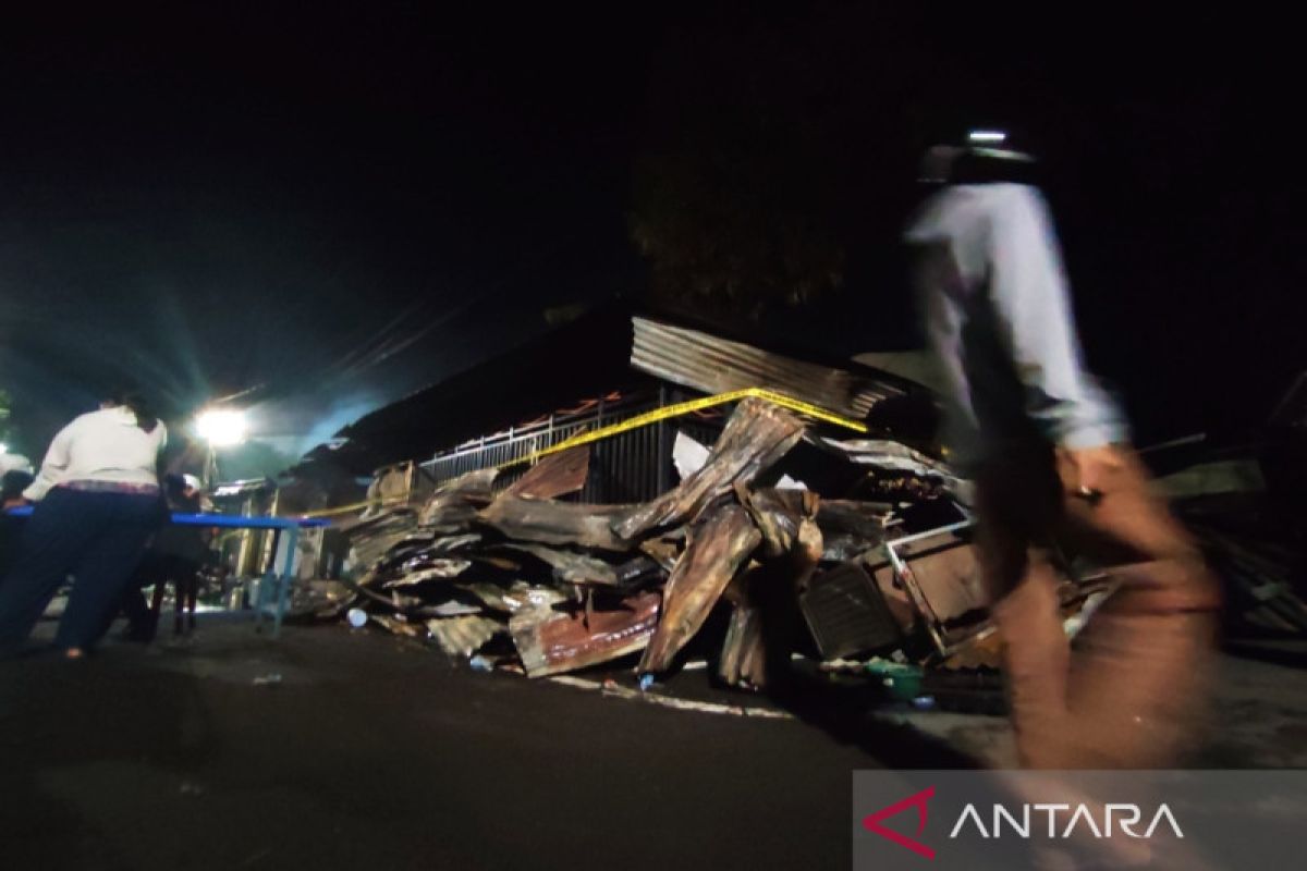 Polisi : Kebakaran Aspol Perintis di Makassar diduga dari kompor gas