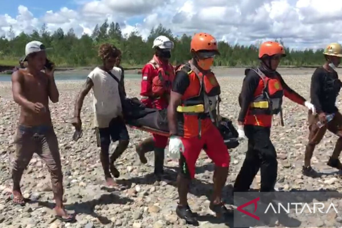 Pendulang yang terseret banjir di Timika ditemukan meninggal