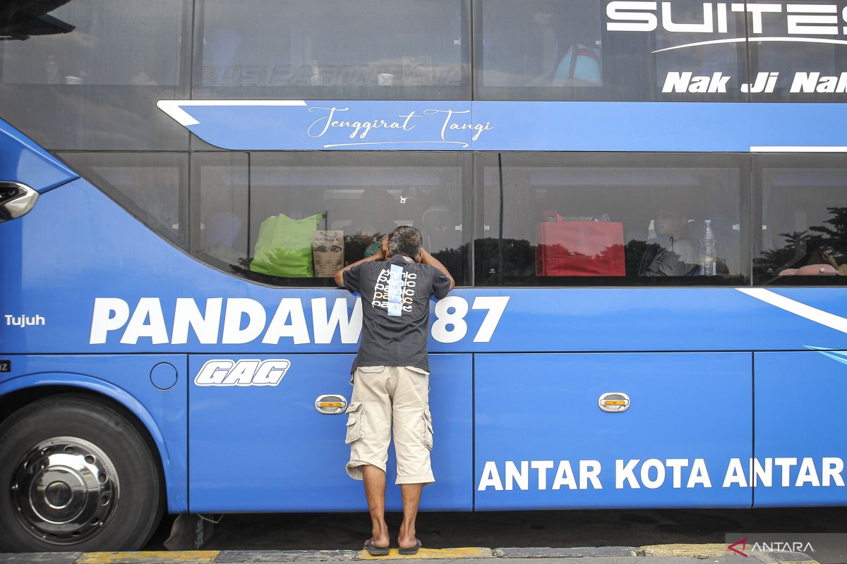 Kenaikan harga tiket di Terminal Pulo Gebang sejak H-14 Lebaran