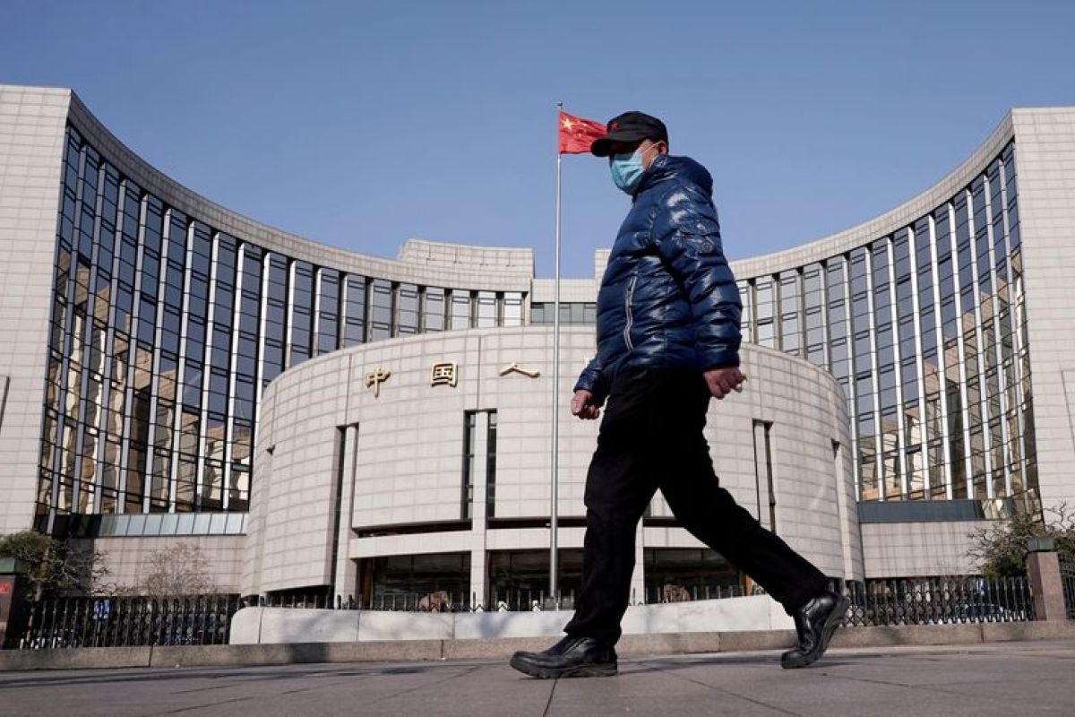 China secara tak terduga tahan suku bunga acuan pinjaman tak berubah