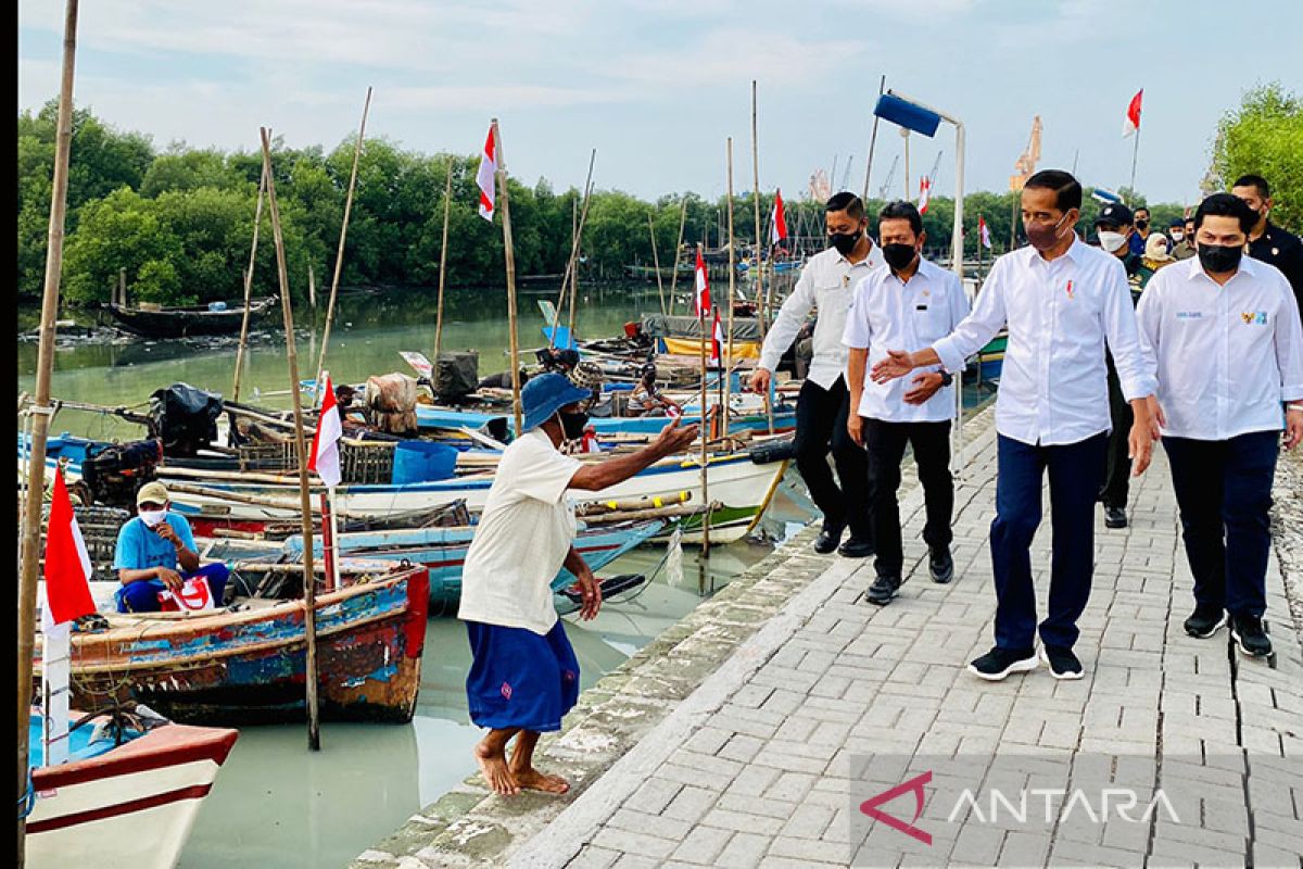 Presiden fasilitasi pembuatan sertifikat tanah oloran nelayan Gresik