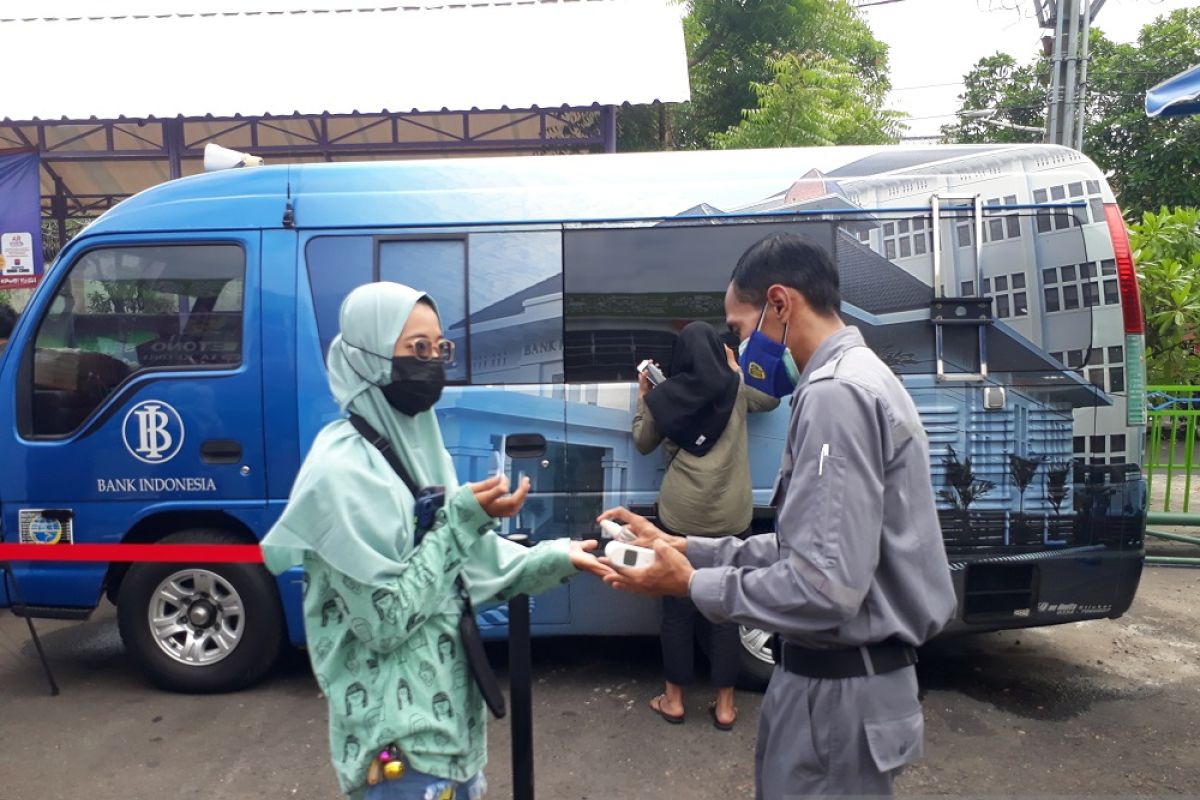 Sejumlah warga Kediri tak mengetahui prosedur penukaran uang baru lewat BI