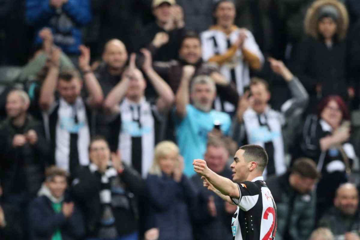 Liga Inggris - Almiron amankan kemenangan Newcastle atas Palace