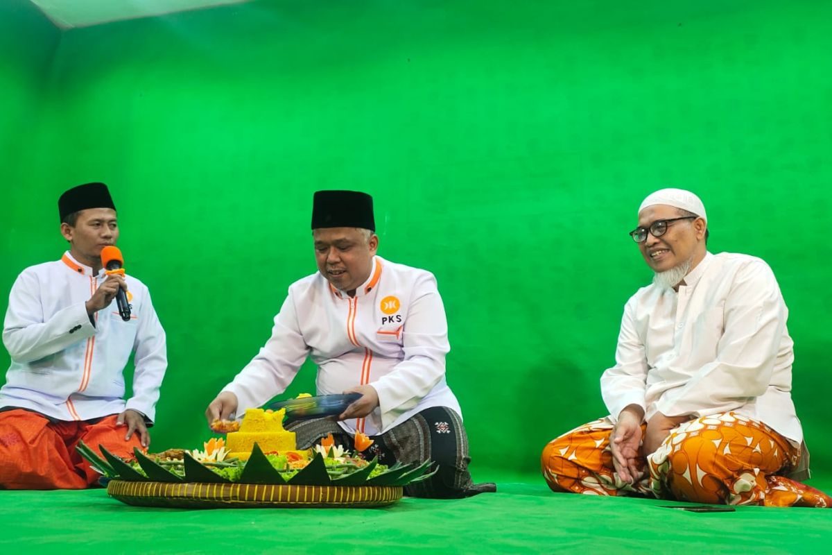 Milad Ke-20, PKS Jatim tasyakuran dan khataman Al Quran