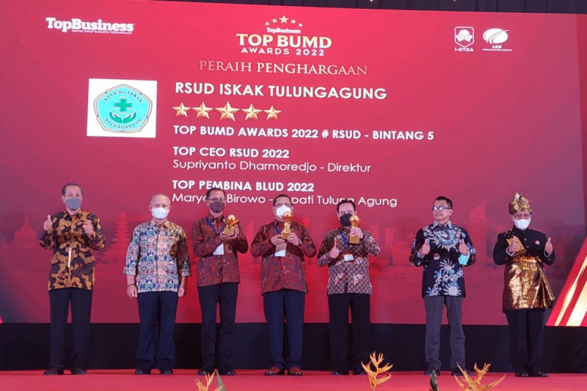 RSUD dr. Iskak Tulungagung sabet TOP BUMD Awards 2022