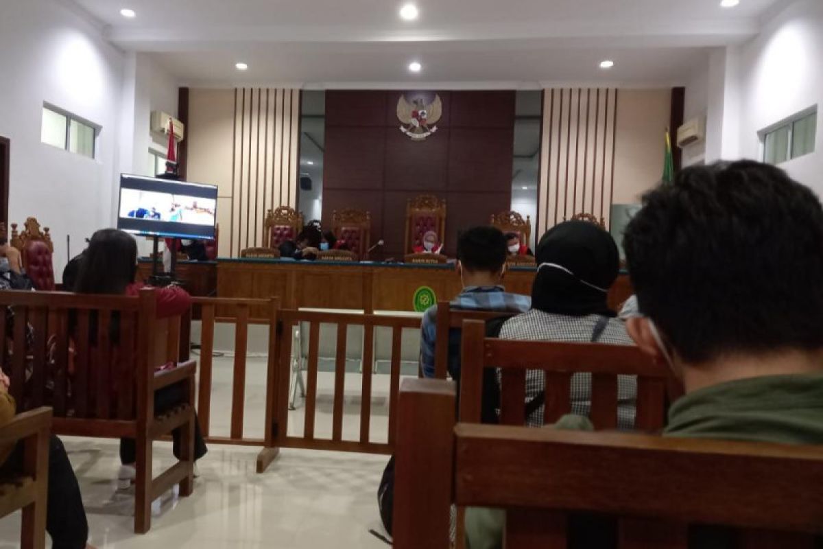 Bupati Bintan nonaktif Apri Sujadi divonis lima tahun penjara
