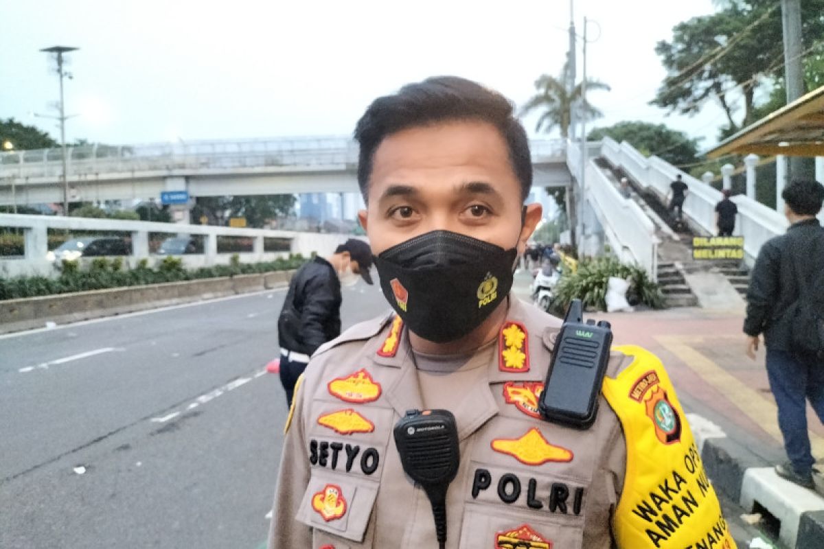 Polisi buka kembali Jalan Gatot Subroto depan gedung DPR RI