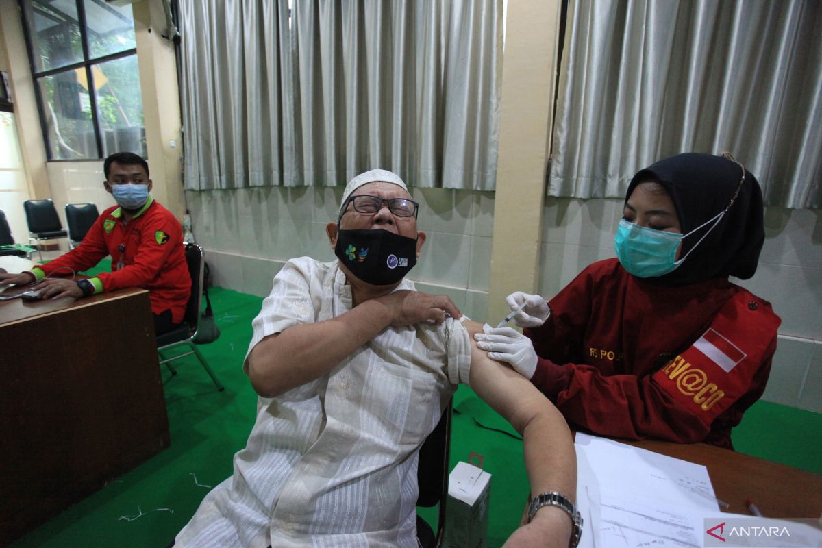 Ternyata vaksin penguat bantu cegah terjadinya long covid