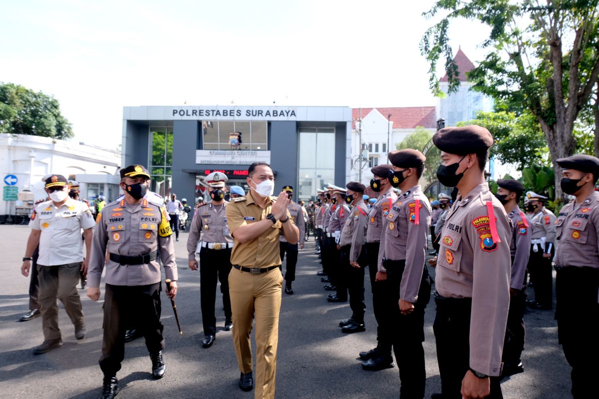 Wali Kota Surabaya pimpin Apel Gelar Pasukan Operasi Ketupat Semeru 2022