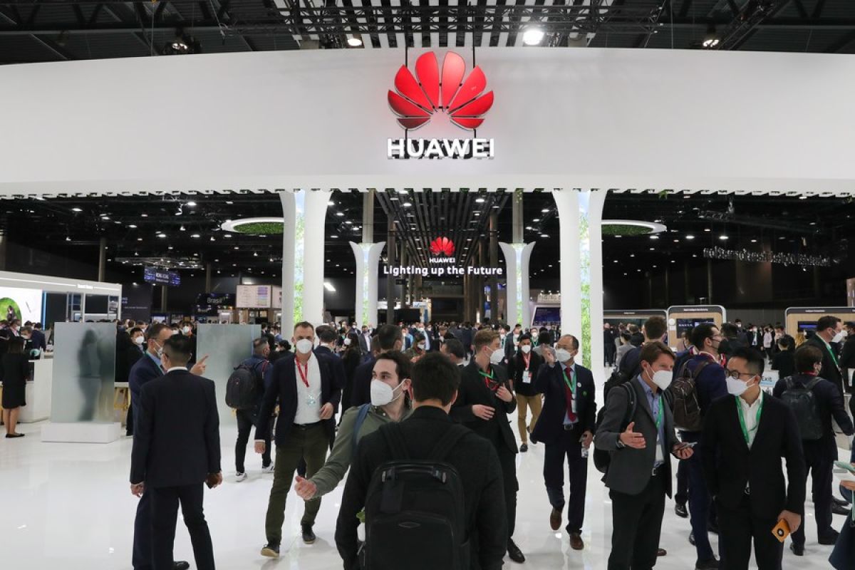 Kelompok bisnis konsumen Huawei resmi rambah bidang komersial