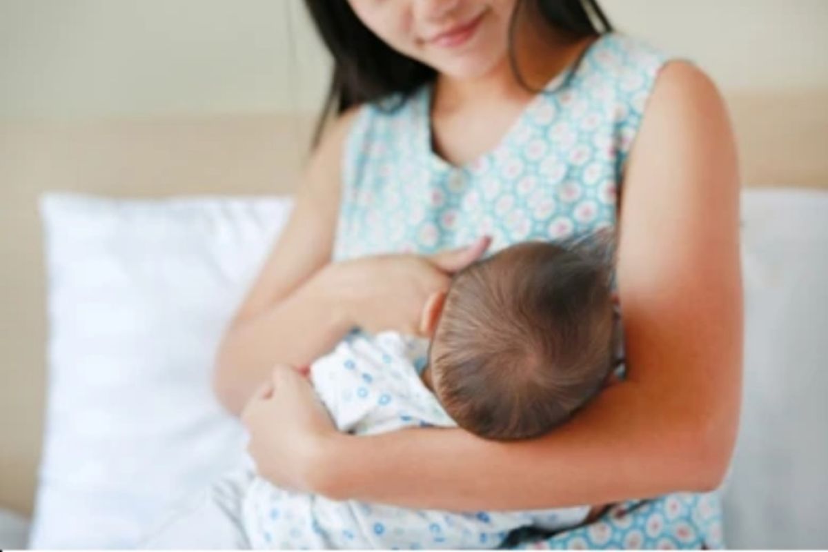Dokter: Ibu hamil bisa menyusui bayinya, asal sehat
