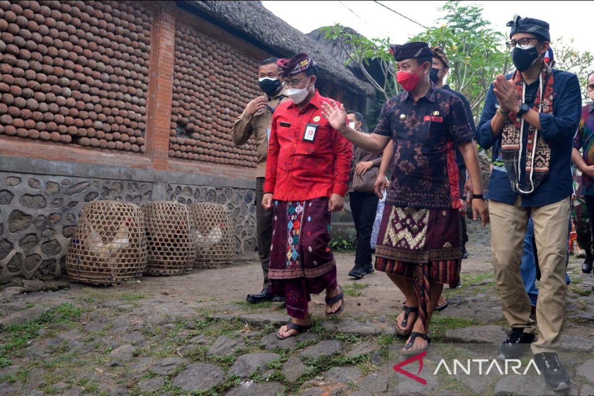 Menparekraf dorong biro perjalanan perkuat promosi desa wisata