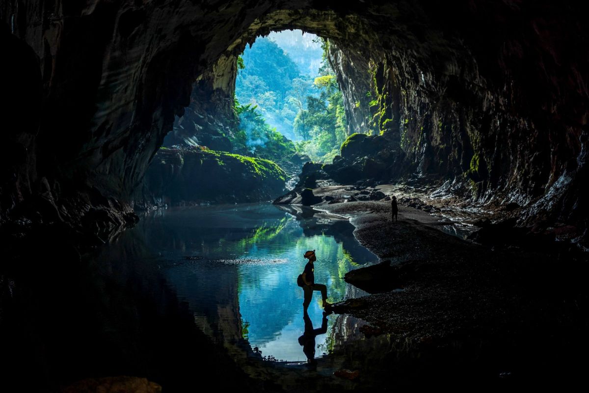 Pembalak liar Vietnam beralih jadi pemandu wisata rimba