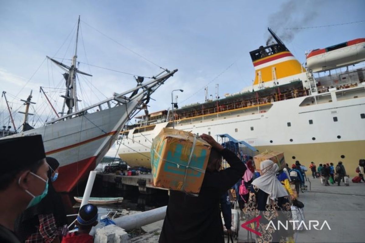 Pelni: Arus keberangkatan mudik di Pelabuhan Pantoloan Palu melonjak 100 persen