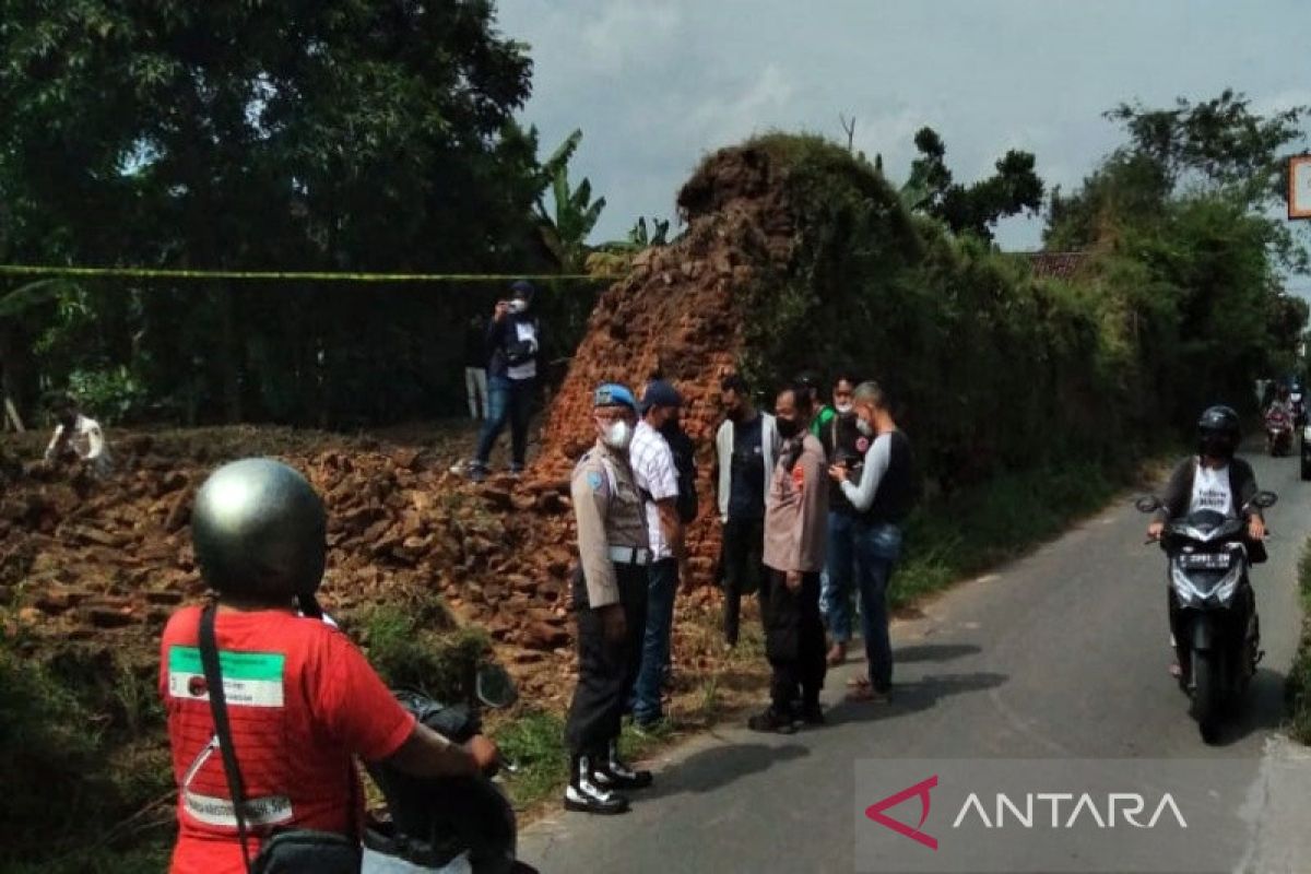 Polisi periksa dua saksi terlibat perusakan tembok bekas Keraton Kartasura