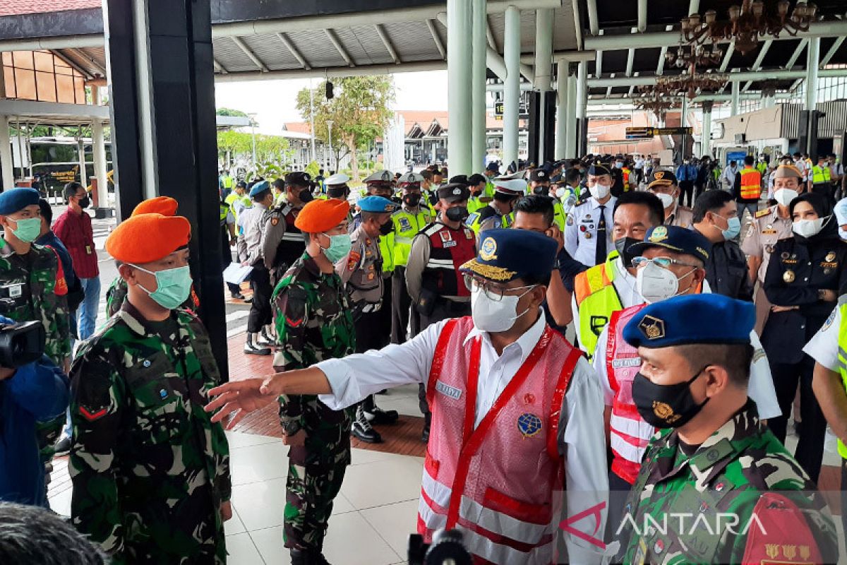 Menhub buka apel siaga posko Lebaran di Bandara Soekarno Hatta