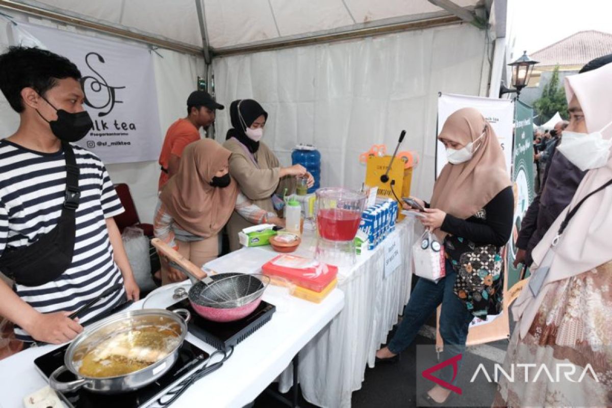 PLN gelar Ramadhan Electric Food Fest dorong elektrifikasi
