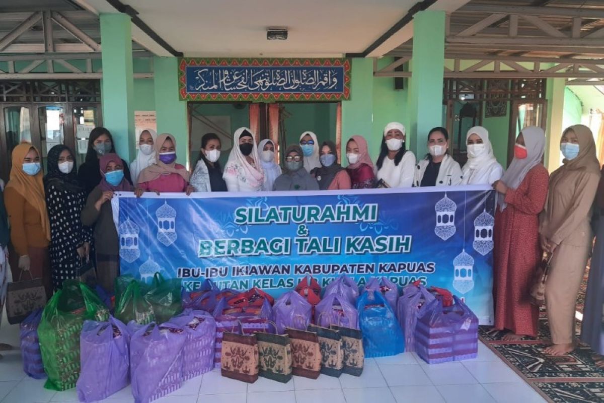 Maknai Ramadhan, Ikiawan Kapuas berbagi kepada warga binaan