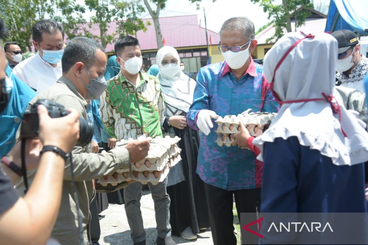 Sutarmidji apresiasi Pemda Sambas hadirkan pasar murah sambut lebaran