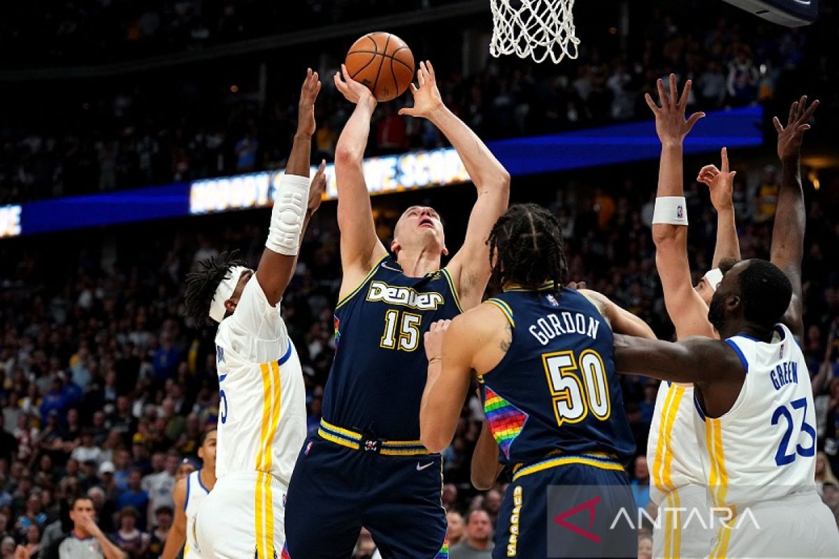 Playoff NBA: Nikola Jokic pastikan Nuggets tidak jadi korban sapu bersih Warriors