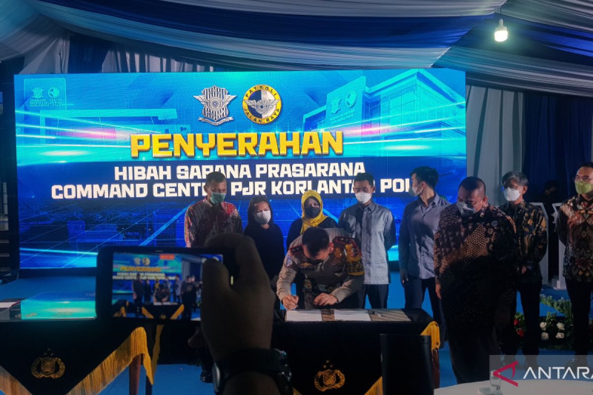 Polri resmikan Command Center-Kantor PJR di KM29 Tol Japek