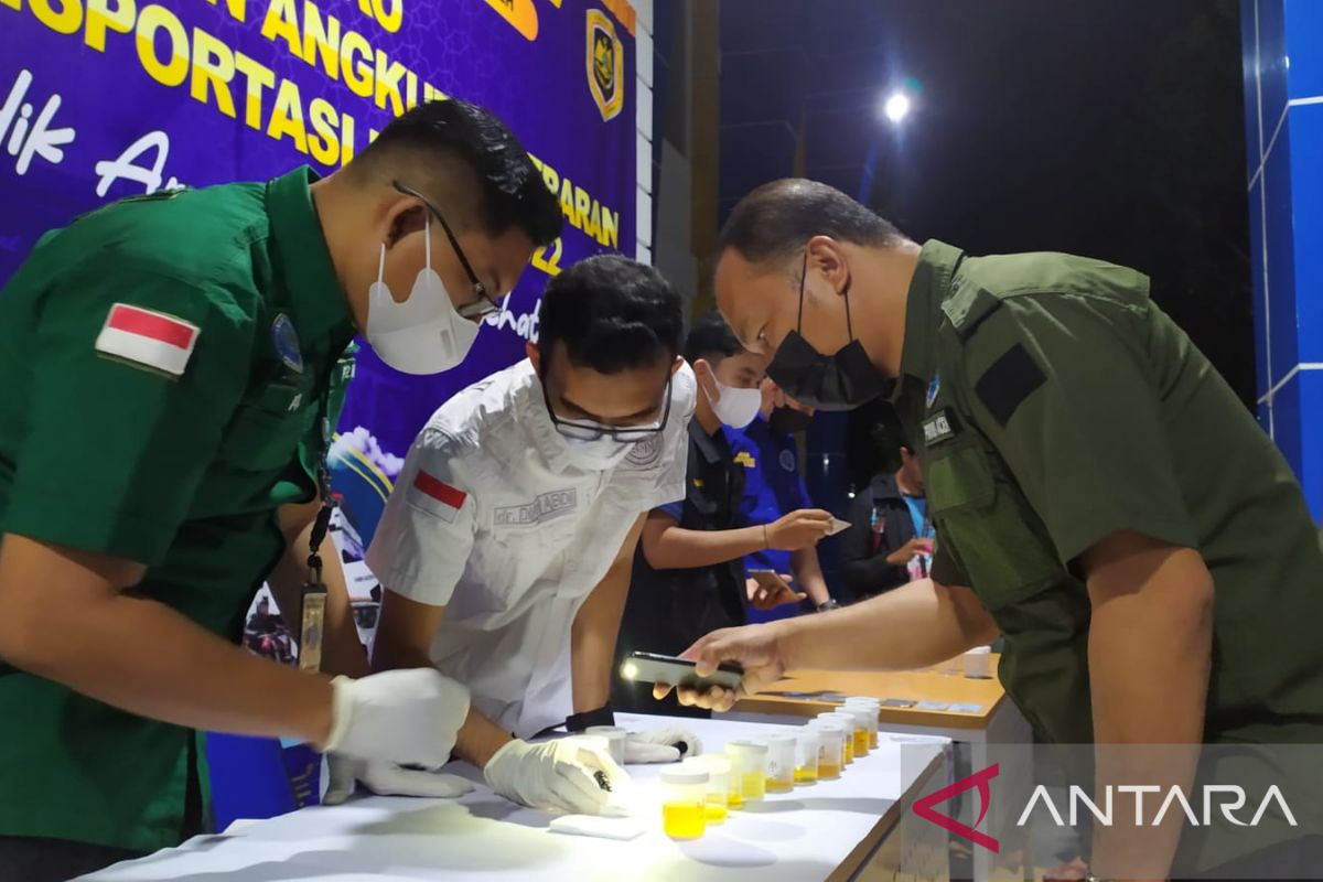 BNNP tes urine sopir angkutan mudik lebaran dari Aceh, ini hasilnya