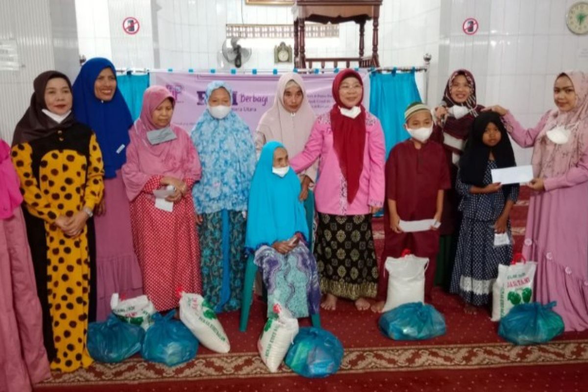 FJPI salurkan 125 paket sembako buat perempuan terdampak COVID-19, anak yatim dan kaum dhuafa