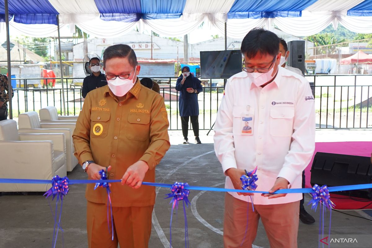 Wali Kota Gorontalo imbau warga tukarkan uang di gerai resmi