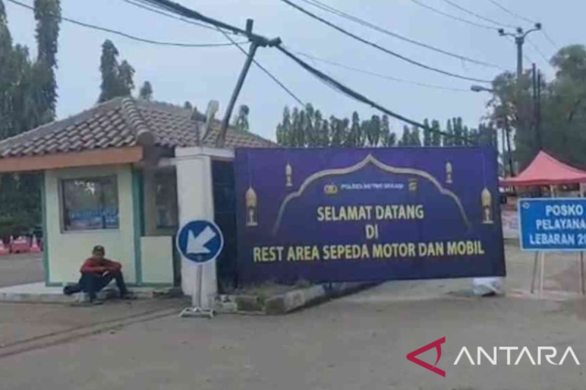 Polres Bekasi siapkan area rehat pemudik motor di KM 60 Kedungwaringin