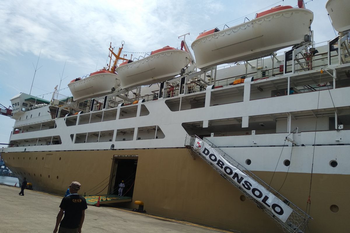 PT Pelni berangkatkan kapal mudik gratis KM Dobonsolo dari Pelabuhan Tanjung Priok