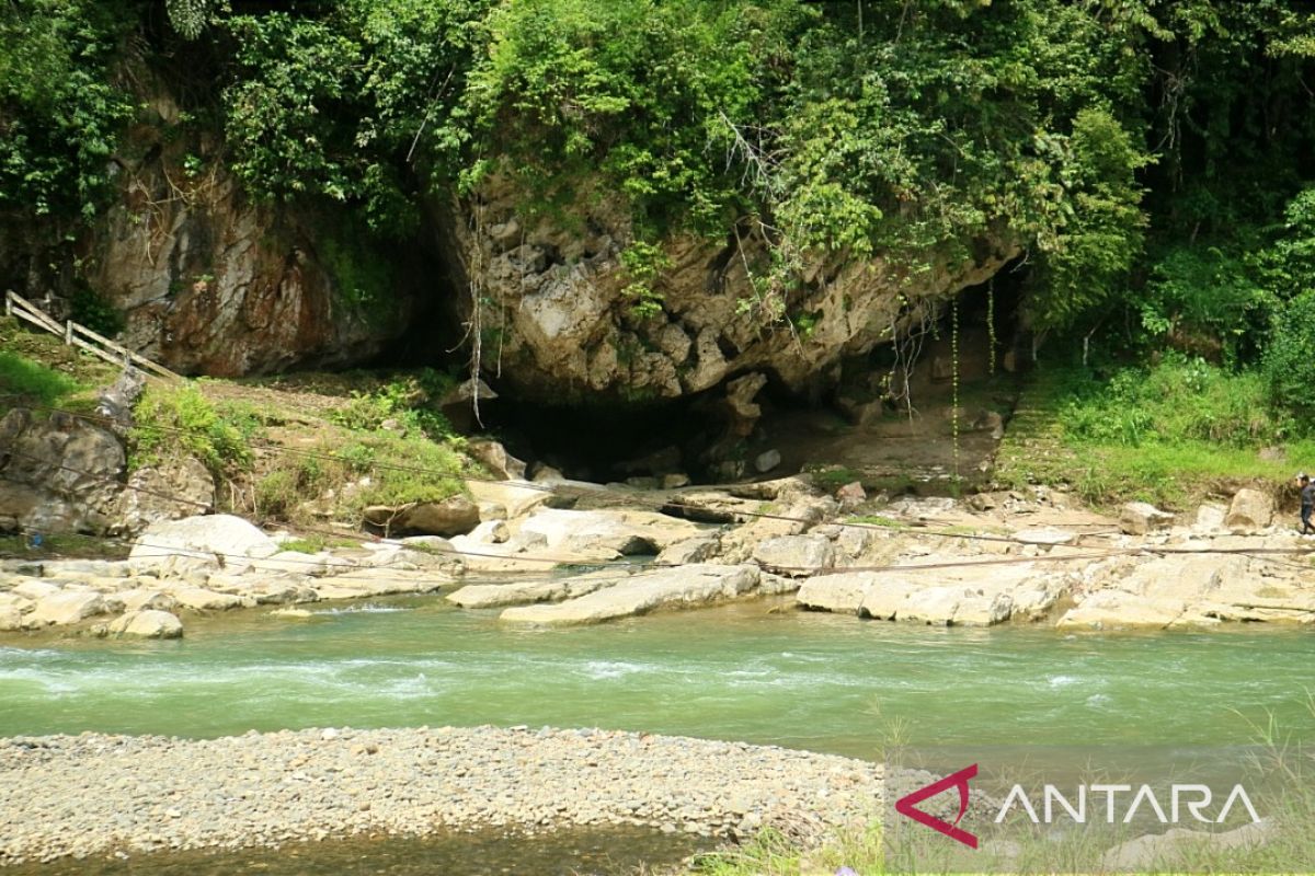 Pemkab HST anggarkan Rp2 M untuk pembenahan wisata Pagat Batu Benawa