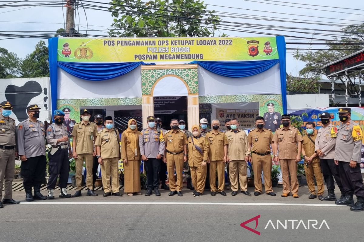12 kades di Megamendung Bogor bergiliran piket Operasi Ketupat Lodaya 2022