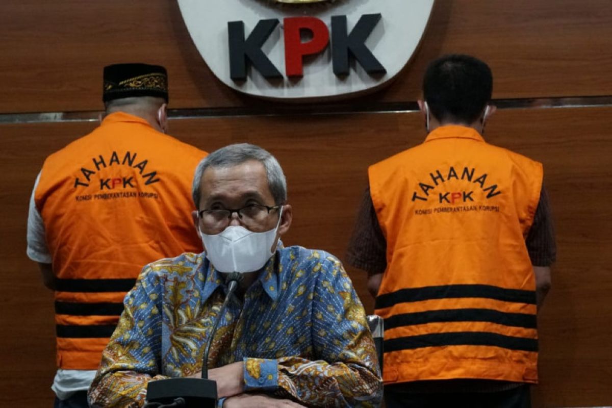 KPK tetapkan tiga tersangka kasus pengadaan tanah SMKN 7 Tangsel