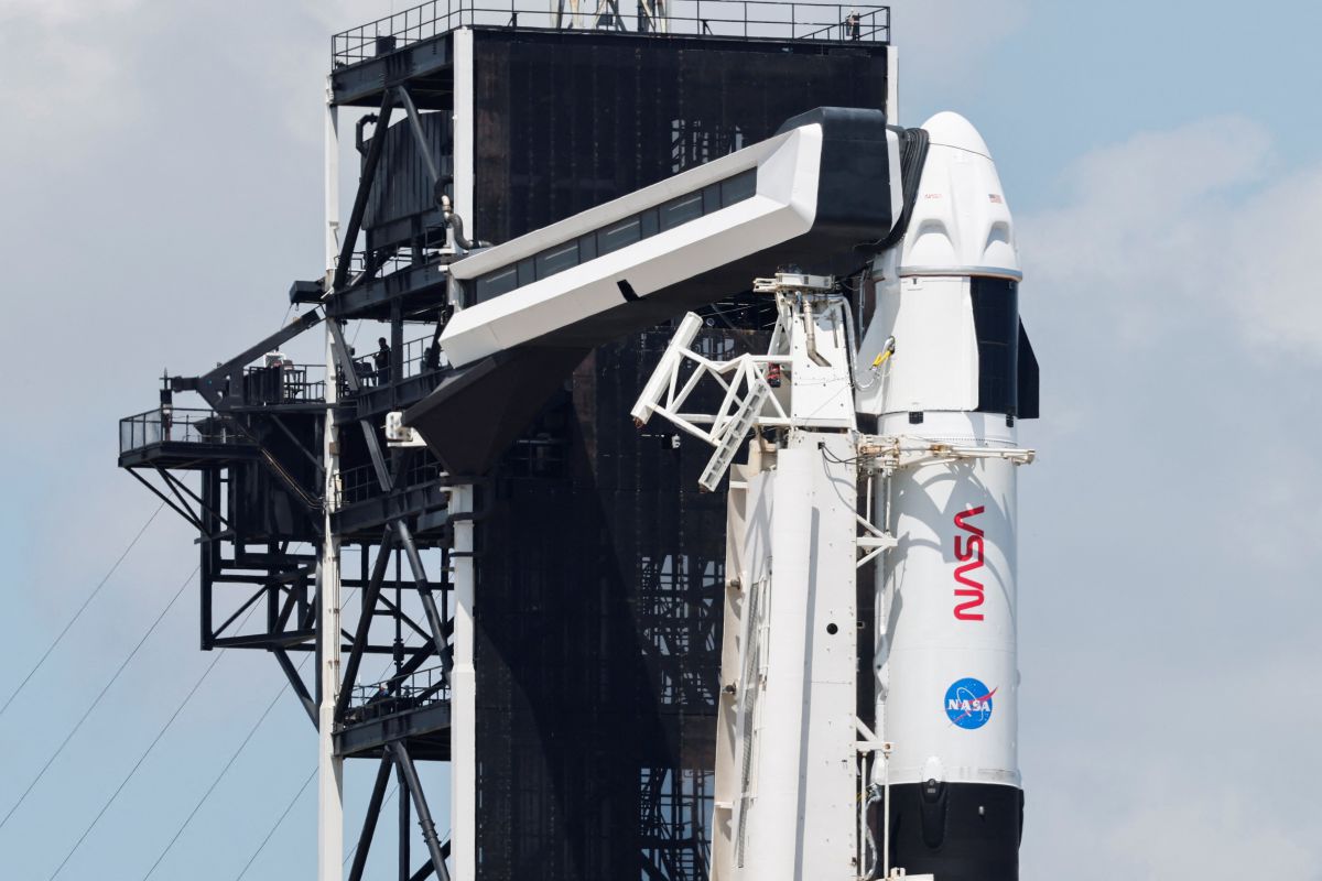 SpaceX akan luncurkan kru astronot ke ISS untuk NASA